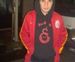 MERHABA İSTANBULDAN TEK ERKEĞİM ZEVKİNE EVLİ ÇİFTLERLE BAYANLARLA GÖRÜŞÜYORUM TELİM 0537 651 62 34 A